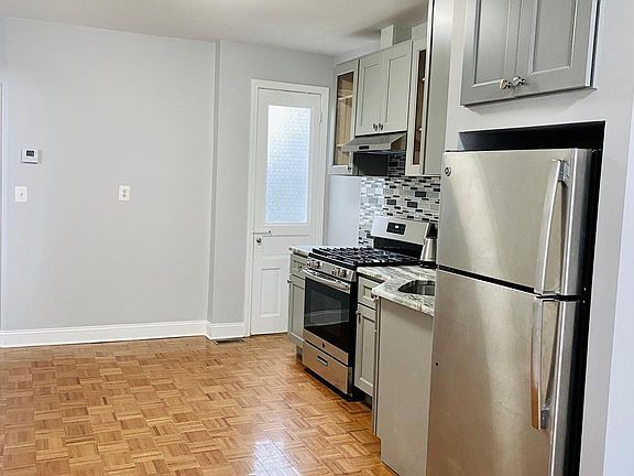 5th image of 1810 S 17th St Floor 1
