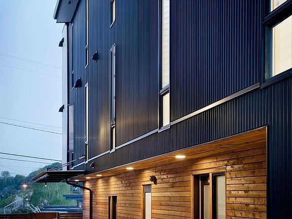 The entrance area. Secure gate.