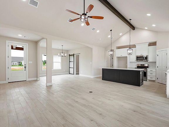 4th image of 4432 Collton Ln