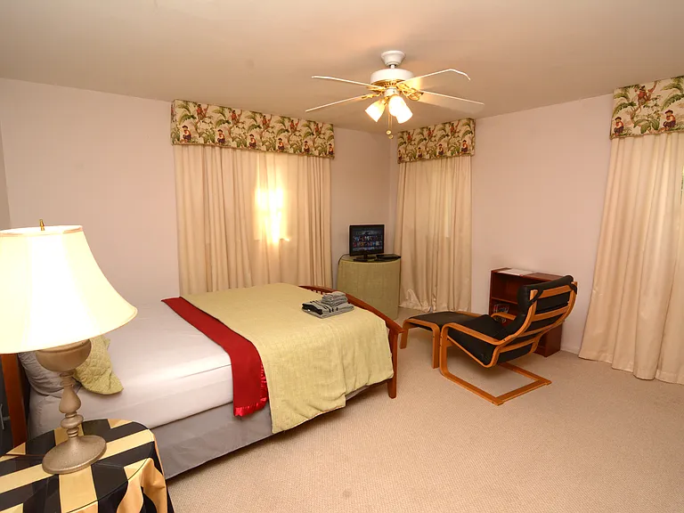 3114 W Cypress St — Photo 10