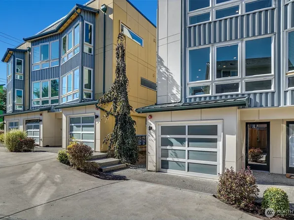 7526 43rd Avenue S, Seattle, WA 98118