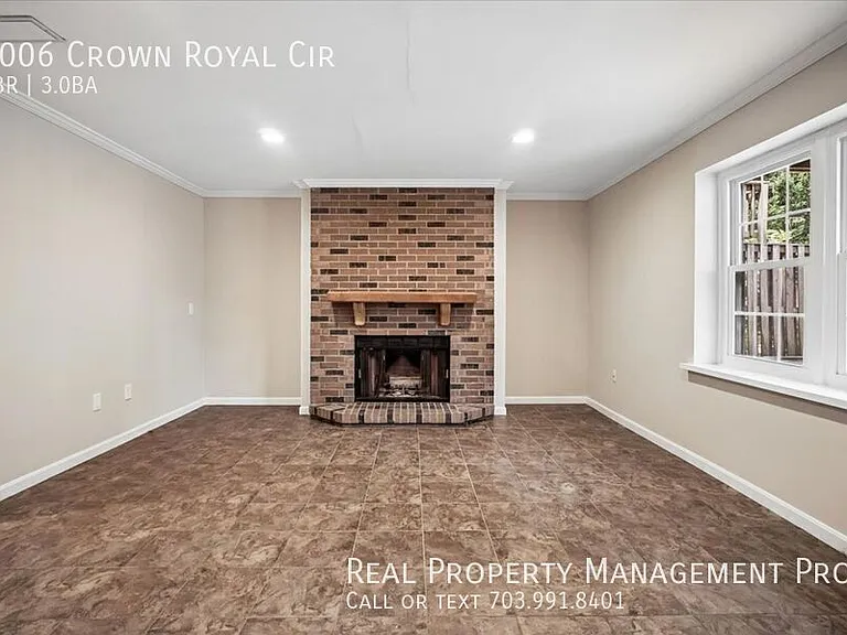 6006 Crown Royal Cir — Photo 23