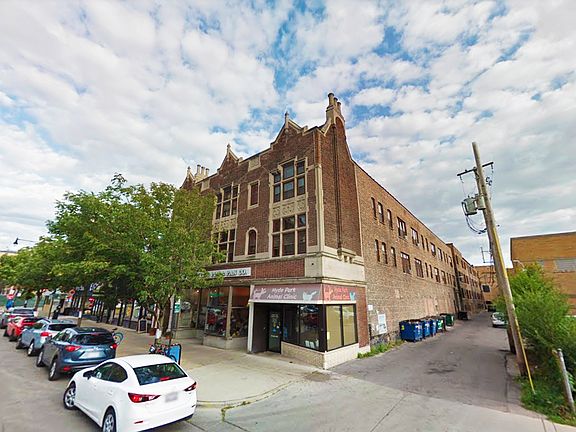 1363 E 53rd St Exterior