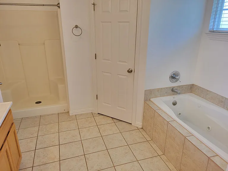 2301 Jadyn Ln — Photo 22