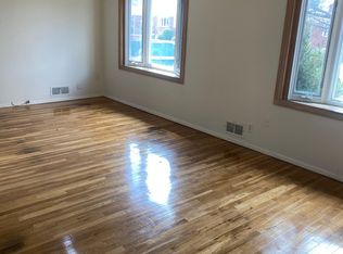 43-11 172, Flushing, NY 11358