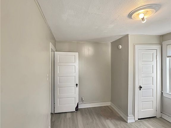 4th image of 1200 Wilbur Ave