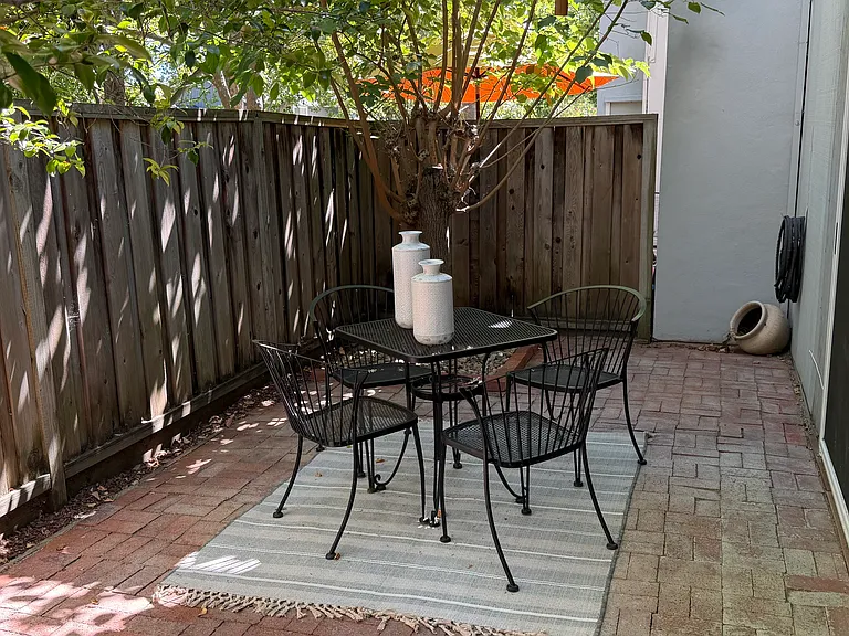 408 Old Orchard Ct — Photo 18