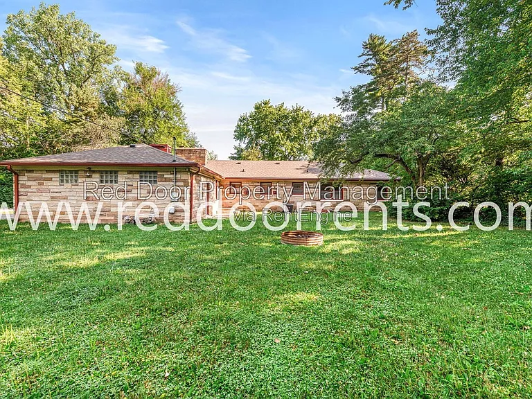 4701 Kessler Boulevard East Dr — Photo 43