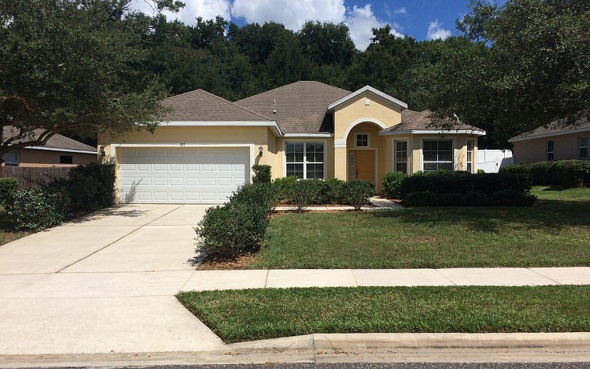 1st image of 707 Gordonia Ct
