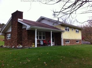 1800 Bills Creek Rd, Winfield, WV 25213