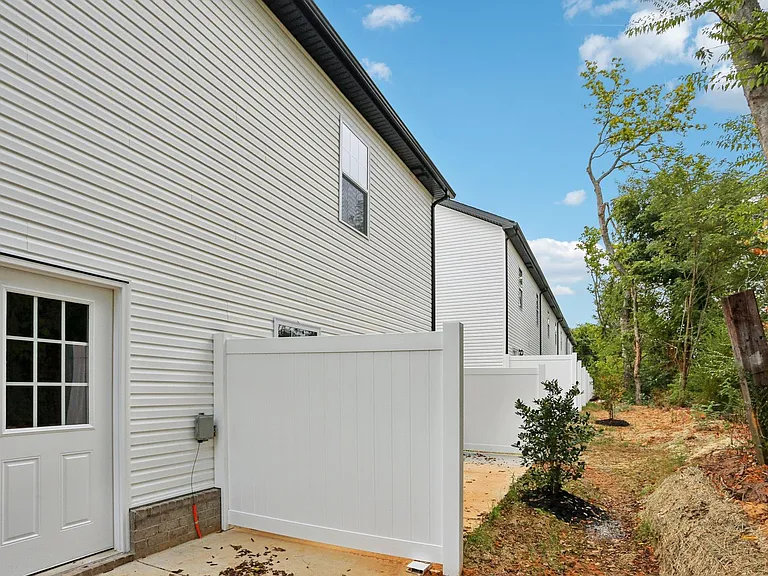 Needmore Creek Townhomes — Photo 94