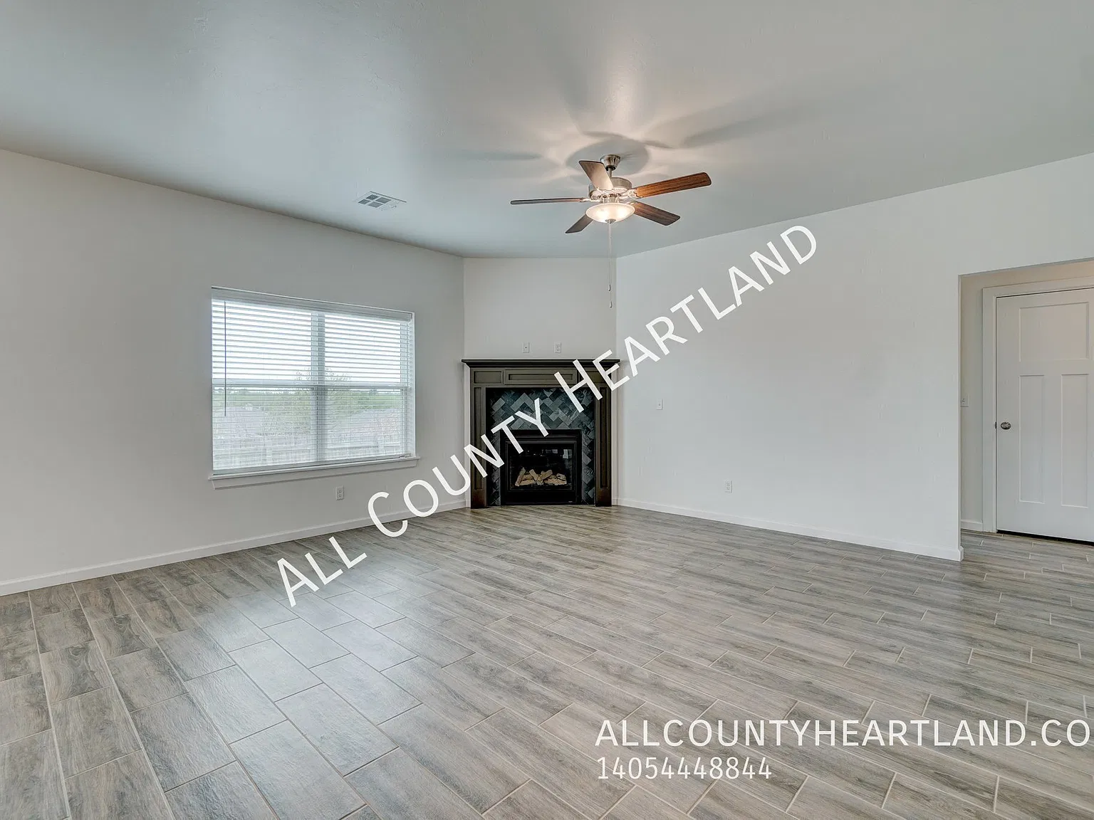 Beautiful Edmond Home with Modern Fixtures & Neighborhood Park Nearby! — Photo 3
