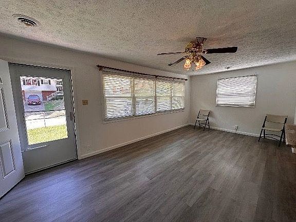 3rd image of 2827 Saltwell Rd