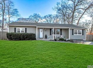 25 Seawanhaka Ave, Nesconset, NY 11767