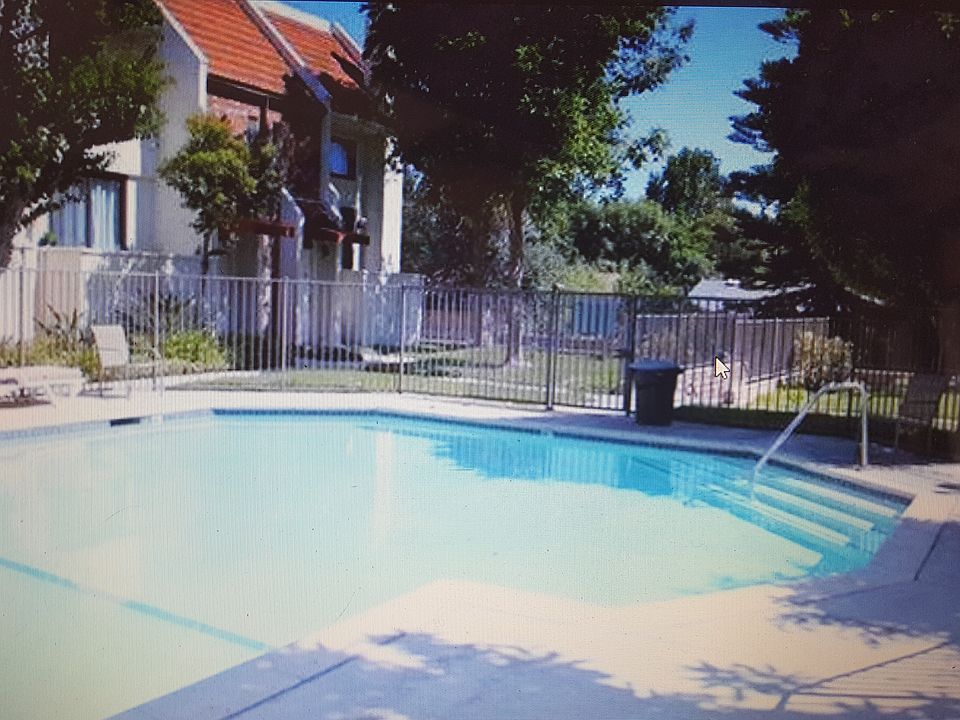 1st image of 6540 Hayvenhurst Ave Unit 37