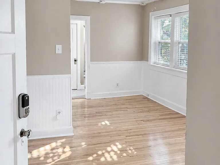 5403 Quincy St — Photo 2