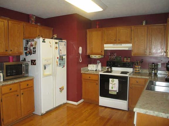 4th image of 1226 Langwood Ct