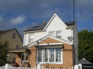 119-27 198th St, Jamaica, NY 11412