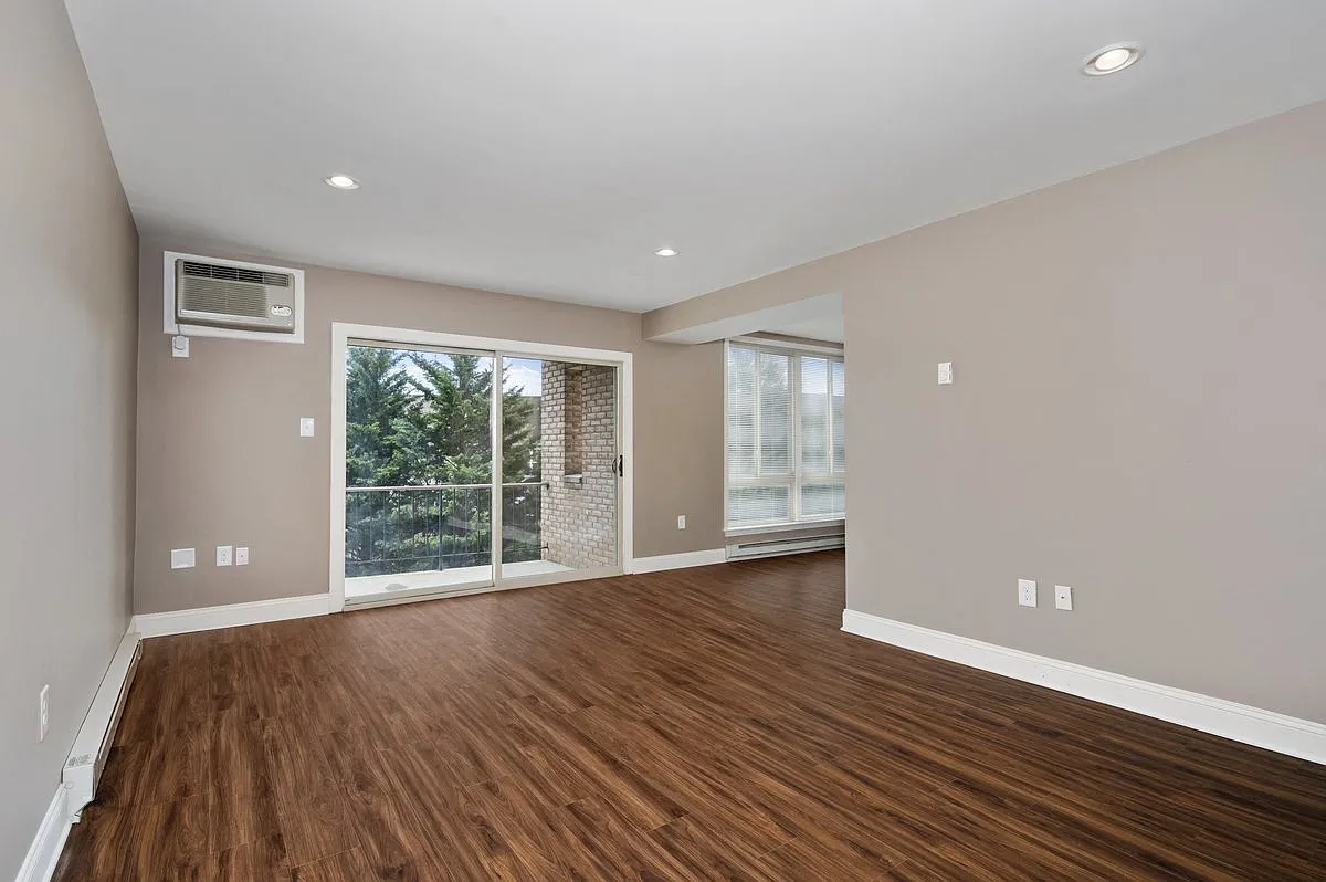 Jefferson Chase — Photo 1