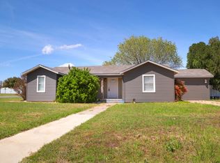 510 W 1st St, Stanton, TX 79782