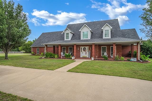 1st image of 116 Lake Meadow Blvd