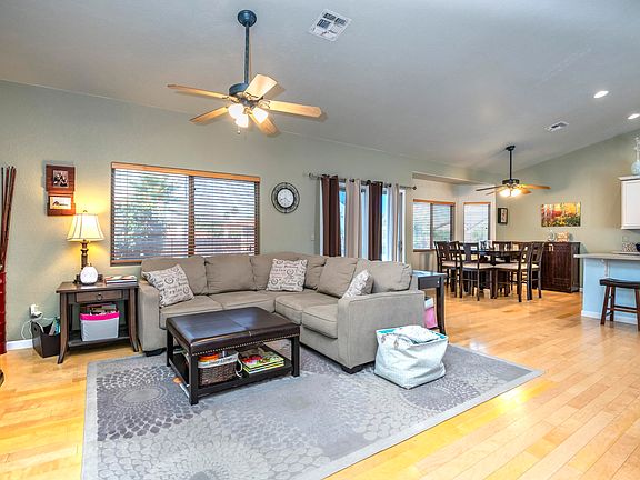 4th image of 8215 N Pink Pearl Way