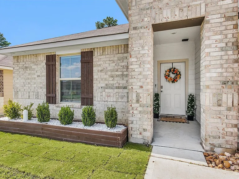 312 Pecos Dr — Photo 4