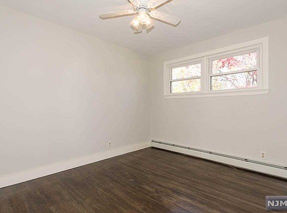 4th image of 106 Lakeview Ter
