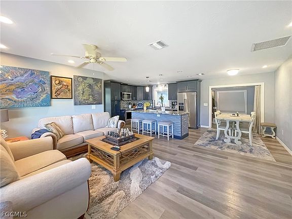4th image of 3711 Tangelo Dr