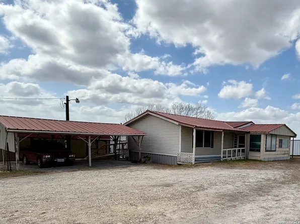 2631 CR 160, Kenedy, TX 78119