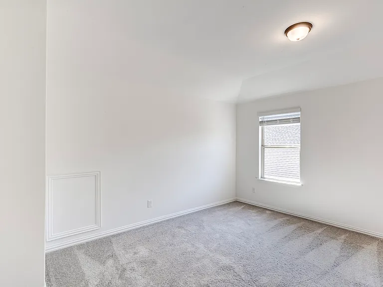920 Old Garden Rd — Photo 32