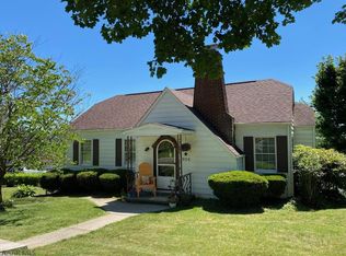 906 Cambria Ave, Windber, PA