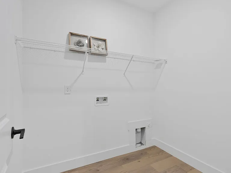 3127 Columbus Cir — Photo 15