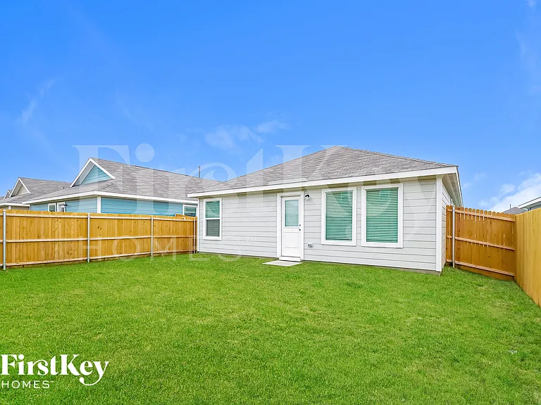 1333 Plum Rd — Photo 16