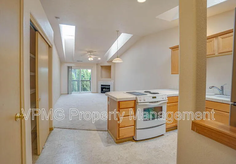 4000 NE 109th Ave #150M — Photo 1
