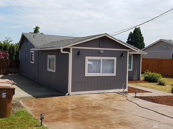 2nd image of 3107 49th Ave NE