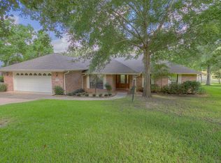 2183 Greentree Dr, Huntsville, TX 77340