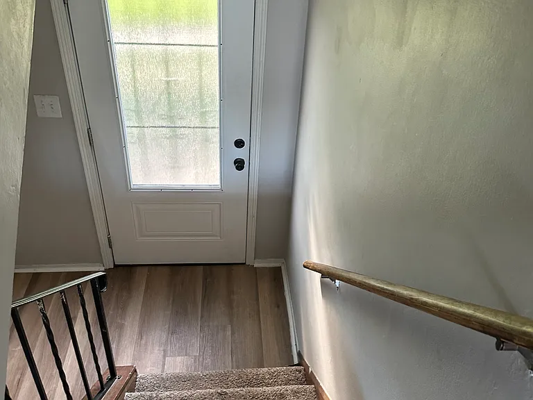 5692 Brookdale Dr N — Photo 5