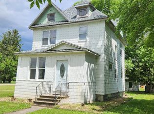 12 S Quinn St, Bricelyn, MN 56014
