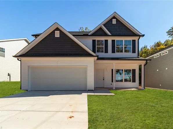 466 Sanford Ave, Mocksville, NC 27028