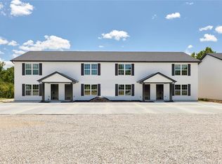111 E Horseshoe Bend Dr, Winfield, MO 63389