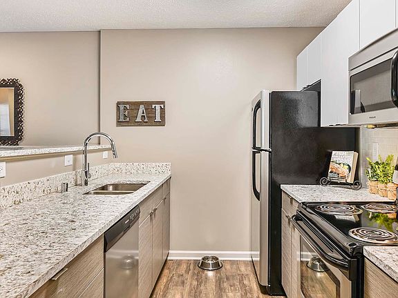 5th image of 251 Chippendale Cir #Wait2-e5