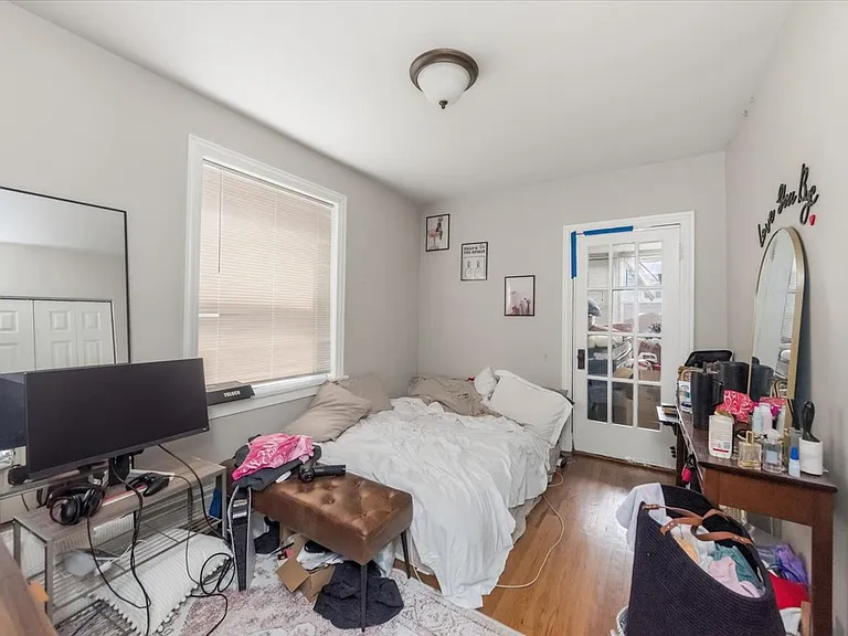 3630 N Bosworth Ave #1 — Photo 5