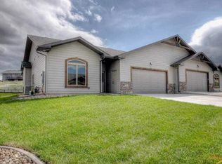321 Dunbar Ct, Rapid City, SD 57701