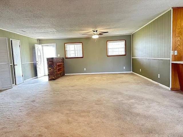 1523 Live Oak St — Photo 13