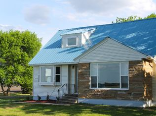 14570 99th St NE, Bathgate, ND 58216