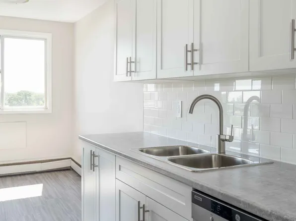 Riverview Tower Apartments