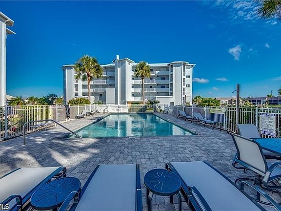 3rd image of 4541 Bay Beach Ln APT 341