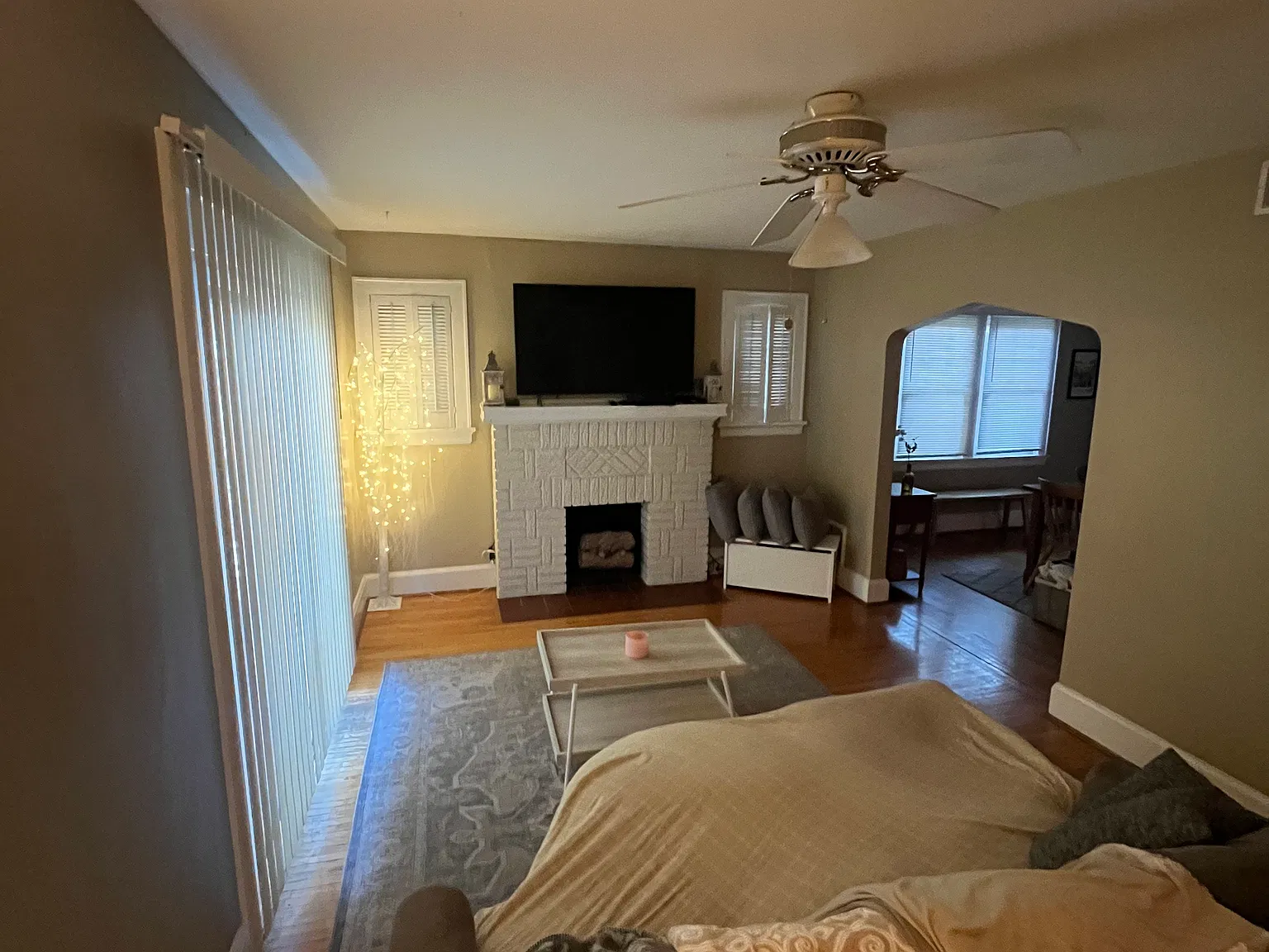912 Ellison Ave — Photo 2
