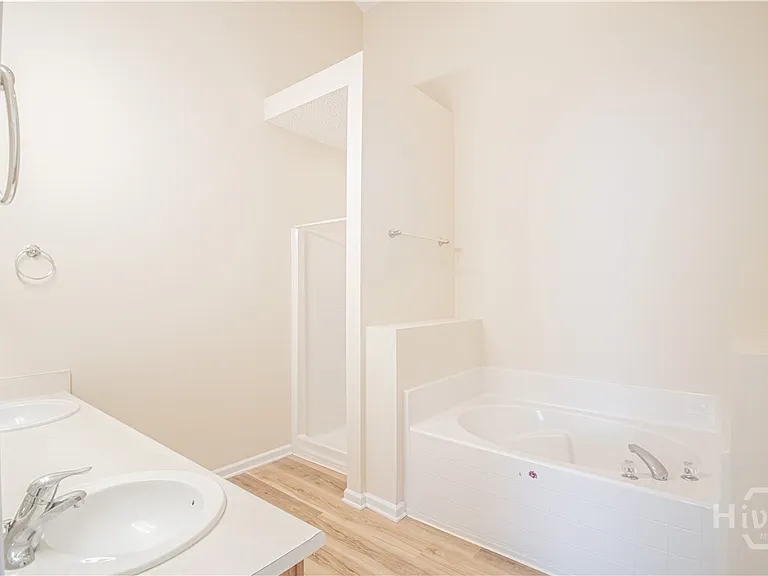 116 Slate Cir — Photo 16